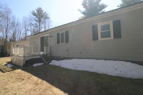 42 Judith St, Danville NH  03819-5141 exterior