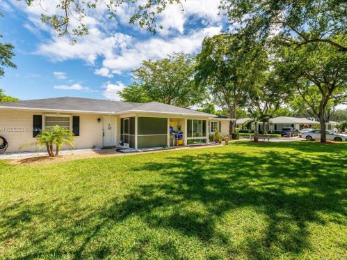 10165 44th Ter, Boynton Beach, FL 33436-4244