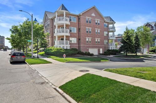420 57th St, Kenosha WI  53140-4250 exterior