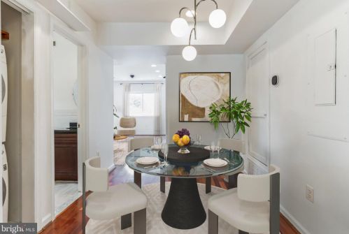 2504 22nd St, Washington, DC 20018-2122