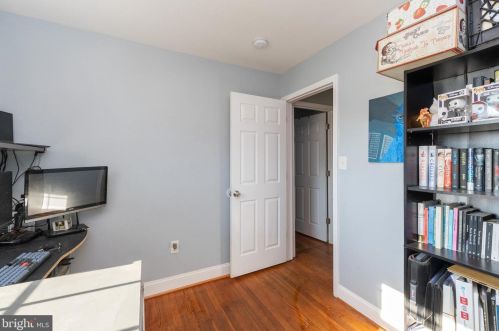 15108 Costa Dr, Woodbridge VA  22193-1647 exterior
