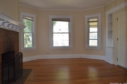 264 Oxford St, Hartford, CT 06105-2250