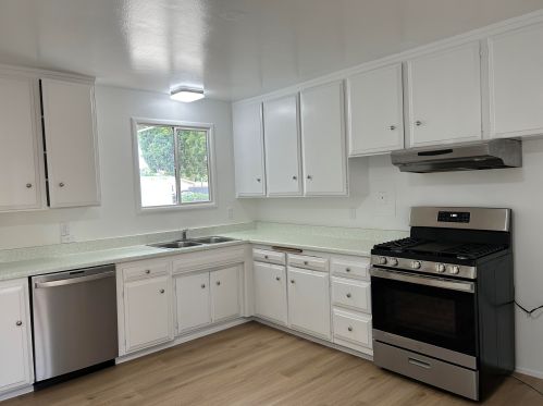 5160 San Lorenzo Dr, Santa Barbara, CA 93111-2521
