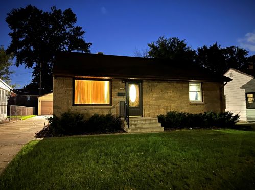 3365 58, Milwaukee WI 53218-4247 exterior