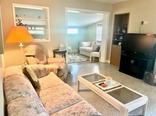 705 18th Ave, Vero Beach FL  32962-1426 exterior