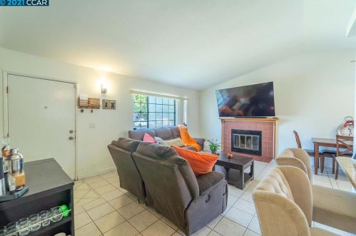 1953 Cardiff Dr, West Pittsburg CA  94565-4049 exterior
