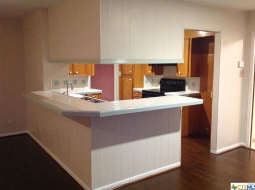 103 Rosewood Dr, Victoria TX 77901-2101 exterior