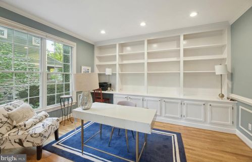 610 Poplar Dr, Falls Church VA  22046-2838 exterior