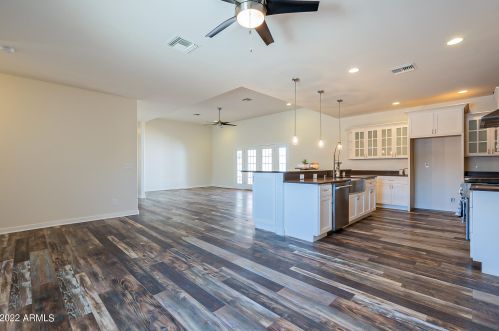 500 Jasper Dr, Chandler AZ 85226-7229 exterior