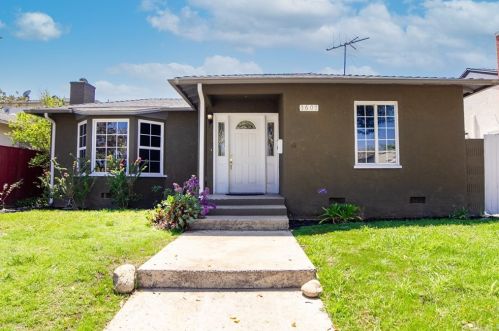 3607 Rose Ave, Long Beach, CA 90807-4307