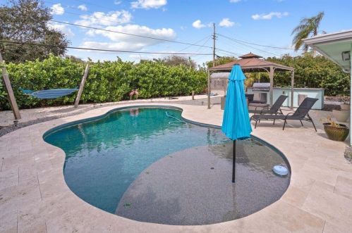 413 Philadelphia Dr, Jupiter FL  33458-4245 exterior