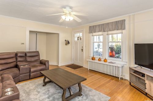 47 Prospect Ave, East Rockaway NY  11518-1232 exterior