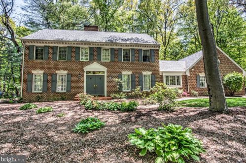 1007 Chapel Forge Ct, Lancaster, PA 17601-1757