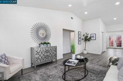 142 Diablo Ct, Concord CA  94523-1925 exterior
