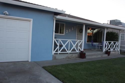 2031 5th St, Hughson, CA 95326-9598