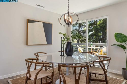 1347 26 St, Oakland CA 94606-3243 exterior