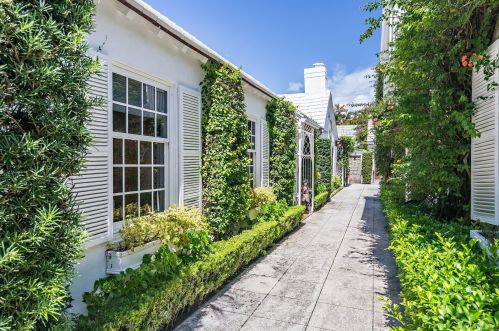 417 Peruvian Ave, Palm Beach, FL 33480-4530