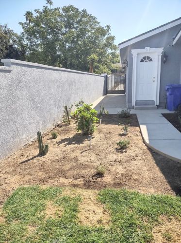 3780 La Hacienda Dr, San Bernardino CA  92404-2039 exterior