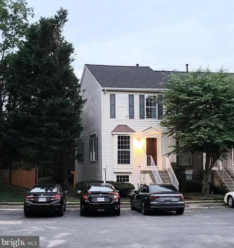6355 Michael Robert Dr, Springfield, VA 22150-1177