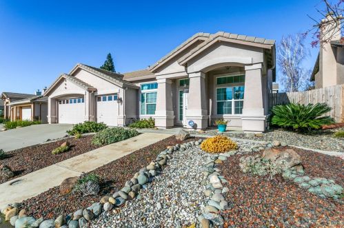 9247 Brown Rd, Elk Grove CA  95624-3917 exterior