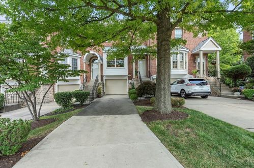 3004 Alden Dr, Pittsburgh, PA 15220-1020