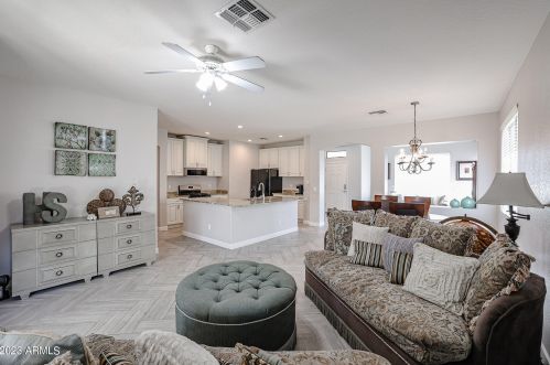 10310 Pioneer St, Tolleson AZ  85353-8406 exterior