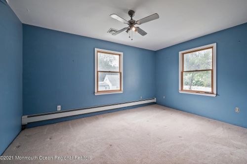315 Morgan Ave, Old Bridge NJ  08857-1126 exterior