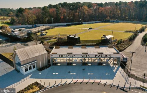 37964 Fenwick Cir, Selbyville DE  19975-4139 exterior