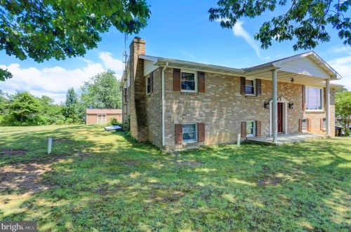 13382 Cumberland Hwy, Orrstown, PA 17244-9627