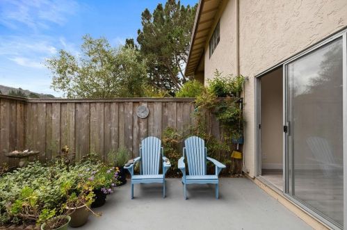 1199 Oddstad Blvd, Pacifica CA  94044-3850 exterior