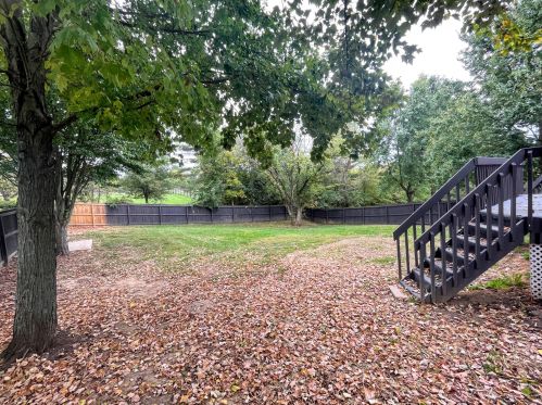 8116 Rose Petal Dr, Florence, KY 41042-9143