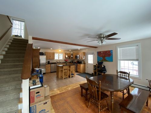 61 Thorndike Rd, Weare NH  03281-4549 exterior