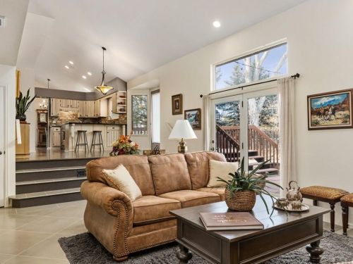 97 Ironweed Dr, Pueblo CO 81001-1043 exterior