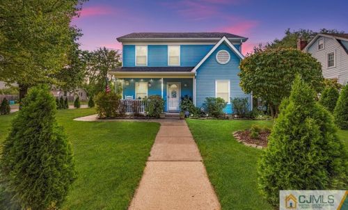 18 Main St, Helmetta NJ 08828-1213 exterior