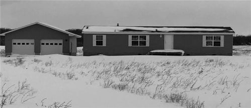 10767 Middle Rd, Dexter, NY