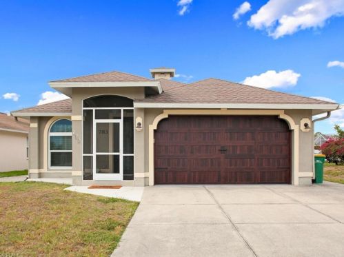 783 92nd Ave, Naples, FL 34108-2432