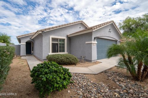 17138 Port Royale Ln, Sun City, AZ 85388-7788