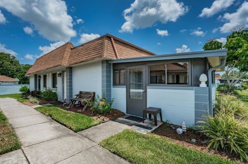 5065 70th Pl, Pinellas Park, FL 33781-4333