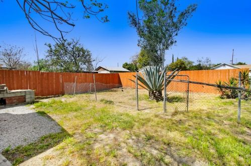 253 Stephen St, Colton CA  92324-3519 exterior