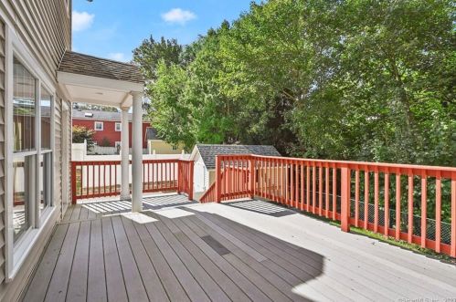 6 Nolan St, Norwalk CT  06850-2525 exterior