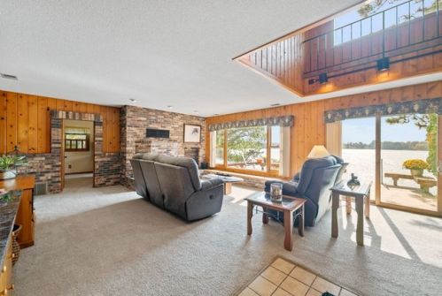 2122 Poplar Ln, Ubet, WI 54009-4423