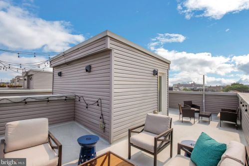 2229 Hope St, Philadelphia PA  19133-3722 exterior