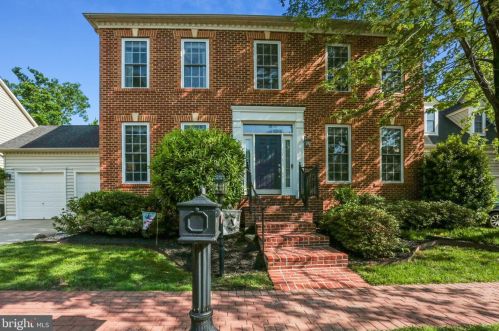 7787 Grace Church Ln, Lorton, VA 22079-4745