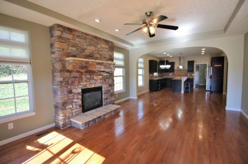 5515 Mills Dr, Milford, OH 45150-1774