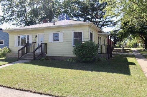 222 Cleveland St, Beloit, WI 53511-5942