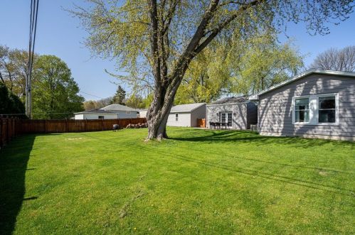 2222 107, Milwaukee WI 53226-2321 exterior