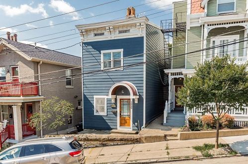 1029 Celestial St, Cincinnati, OH 45202-1627