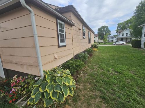 131 Carroll St, Portage WI  53901-1713 exterior