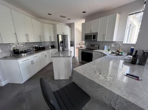 1231 179th Ave, Hollywood FL  33029-3162 exterior