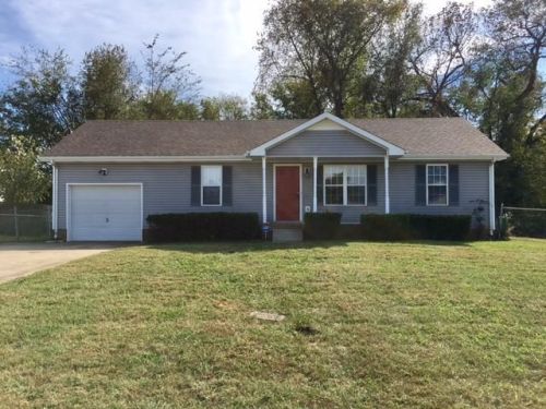 3238 Senseney Cir, Clarksville, TN 37042-8123